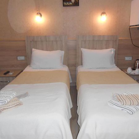 Anseza Otel Kutaisi Oda fotoğraf