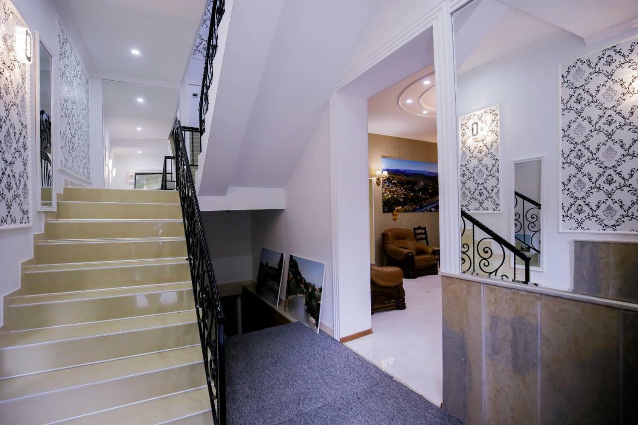 Anseza Otel Kutaisi Dış mekan fotoğraf